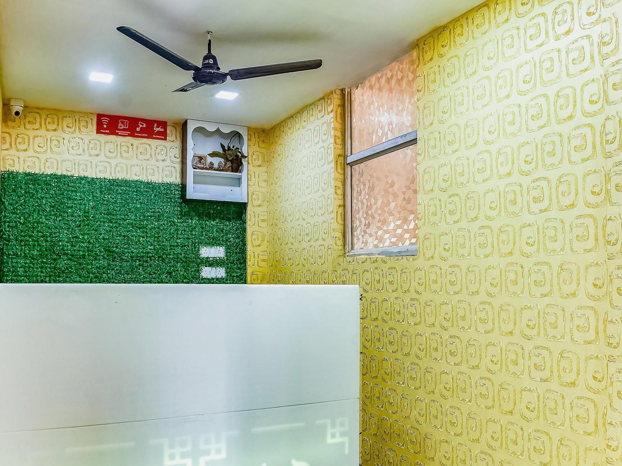 Hotel O S&H Residency Khandagiri Экстерьер фото