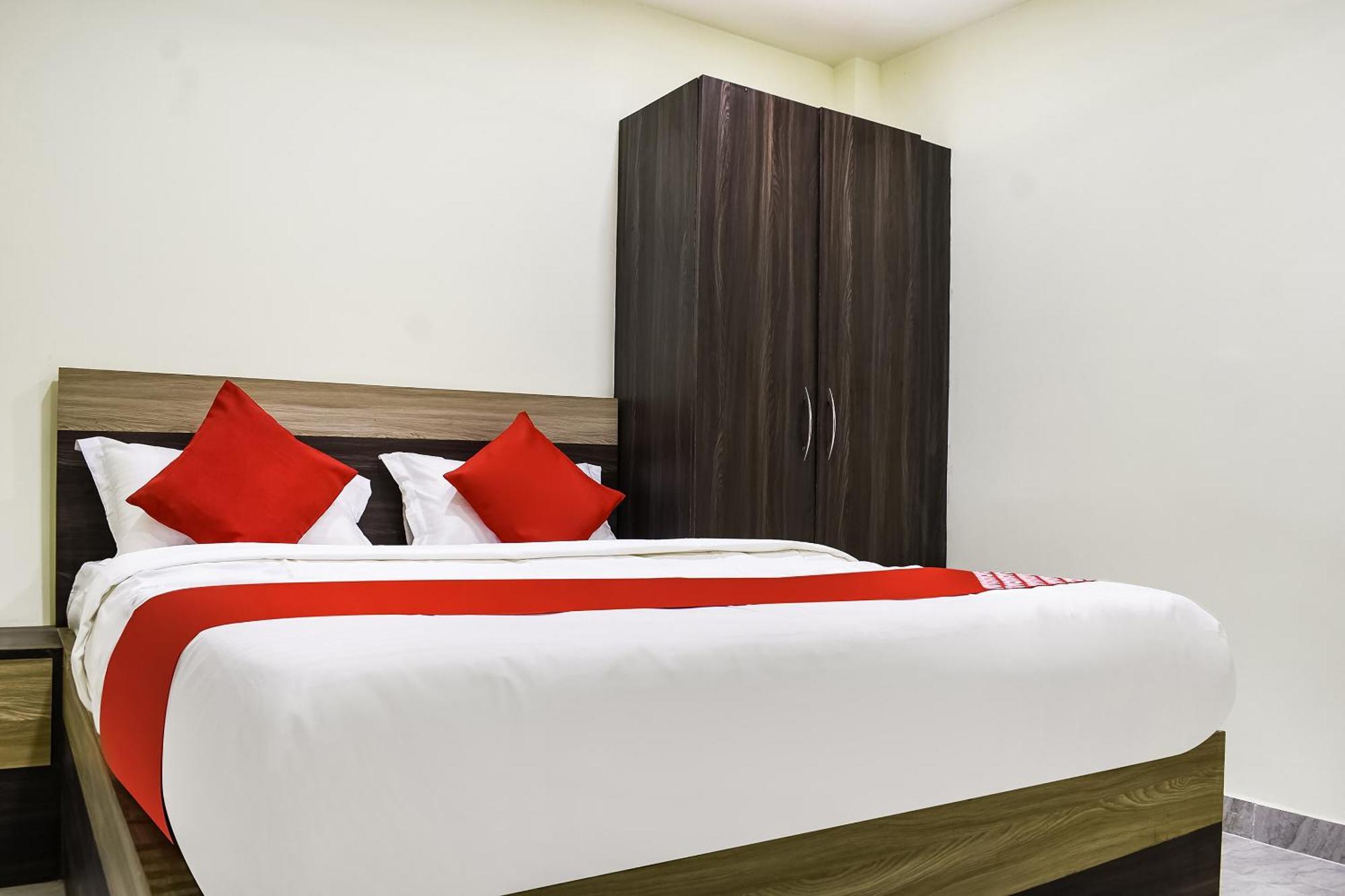 Hotel O S&H Residency Khandagiri Экстерьер фото