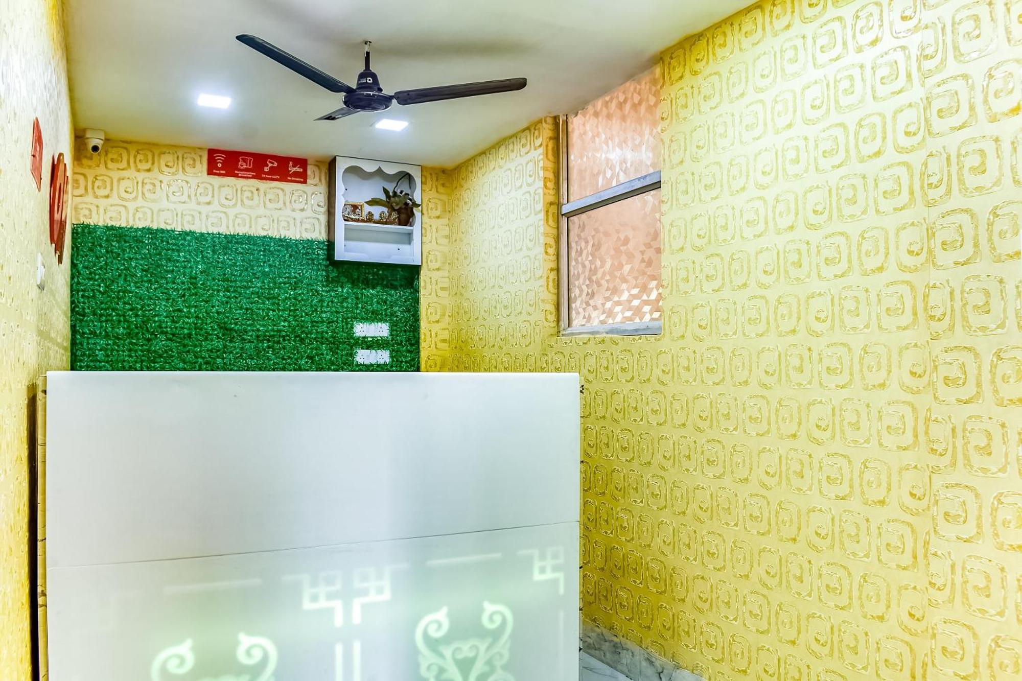 Hotel O S&H Residency Khandagiri Экстерьер фото